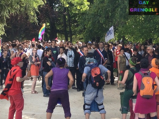 rencontre des gay flag à Grenoble